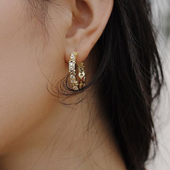 925 Silver Women's Exaggerated Diamond Earrings ZB1491903 - Picture 4 of 5